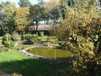 Garten Ferienwohnung "Bei Reepens"