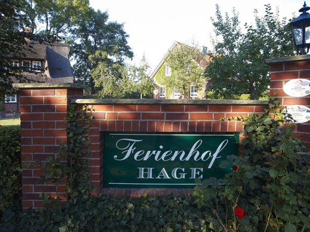 Schild_Ferienhof Hage