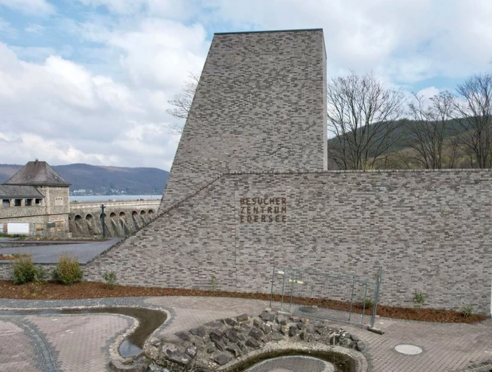 Querschnitt der Edertalsperre