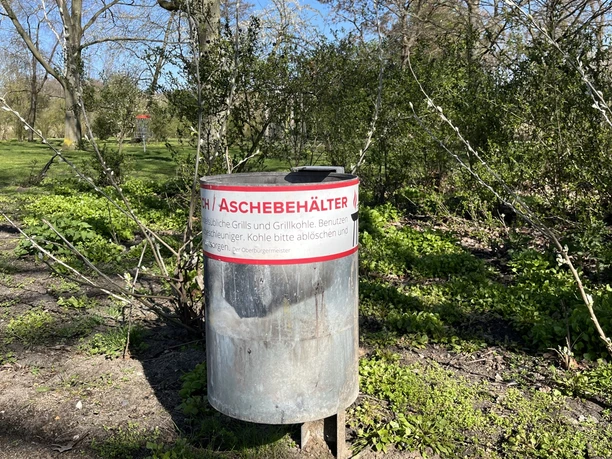 Grillplatz am DLRG Haus