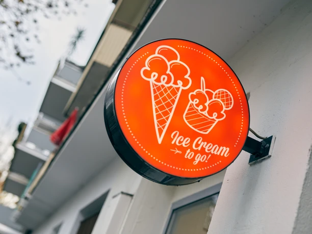 I AM LOVE, Eiscafé, Bochum