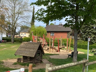 Spielplatz Friedrich-Ebert Platz.jpg