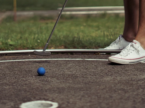 mini-golf-gcac2a3ce2_1920