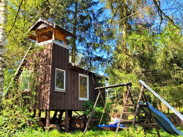 Baumhaus für die kleinen Gäste