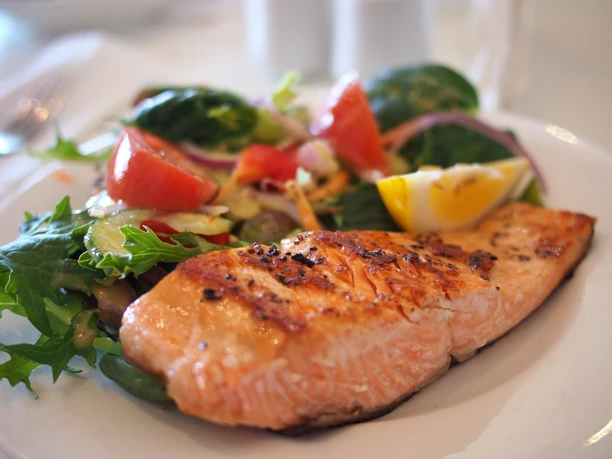 salmon-518032.jpg