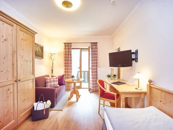 Einzelzimmer Komfort.jpg