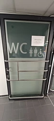 Öffentliche Toilette im Petersbogen - Barrierefreie Sanitäranlagen in Leipzig Öffentliche barrierefreie Toilette im Untergeschoss des Petersbogens in Leipzig