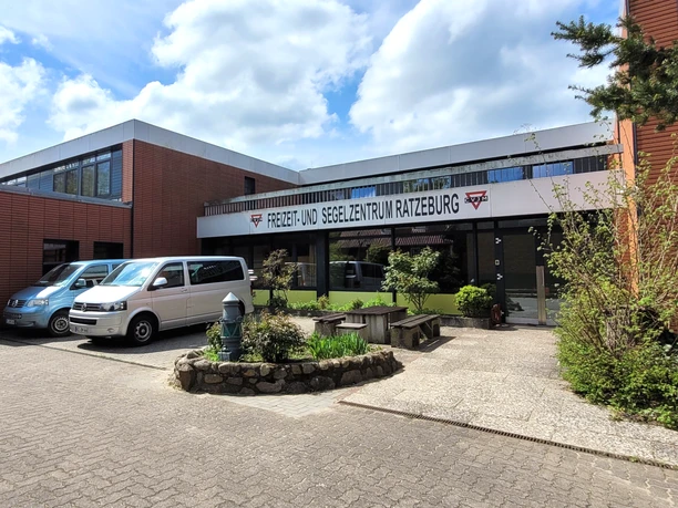 CVJM_Silvana Dust_20230510 (10).jpg