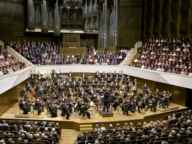 Great hall at the event venue Gewandhaus zu Leipzig | Leipzig Convention Bureau Great hall at the event venue Gewandhaus zu Leipzig – presented by Leipzig Convention Bureau