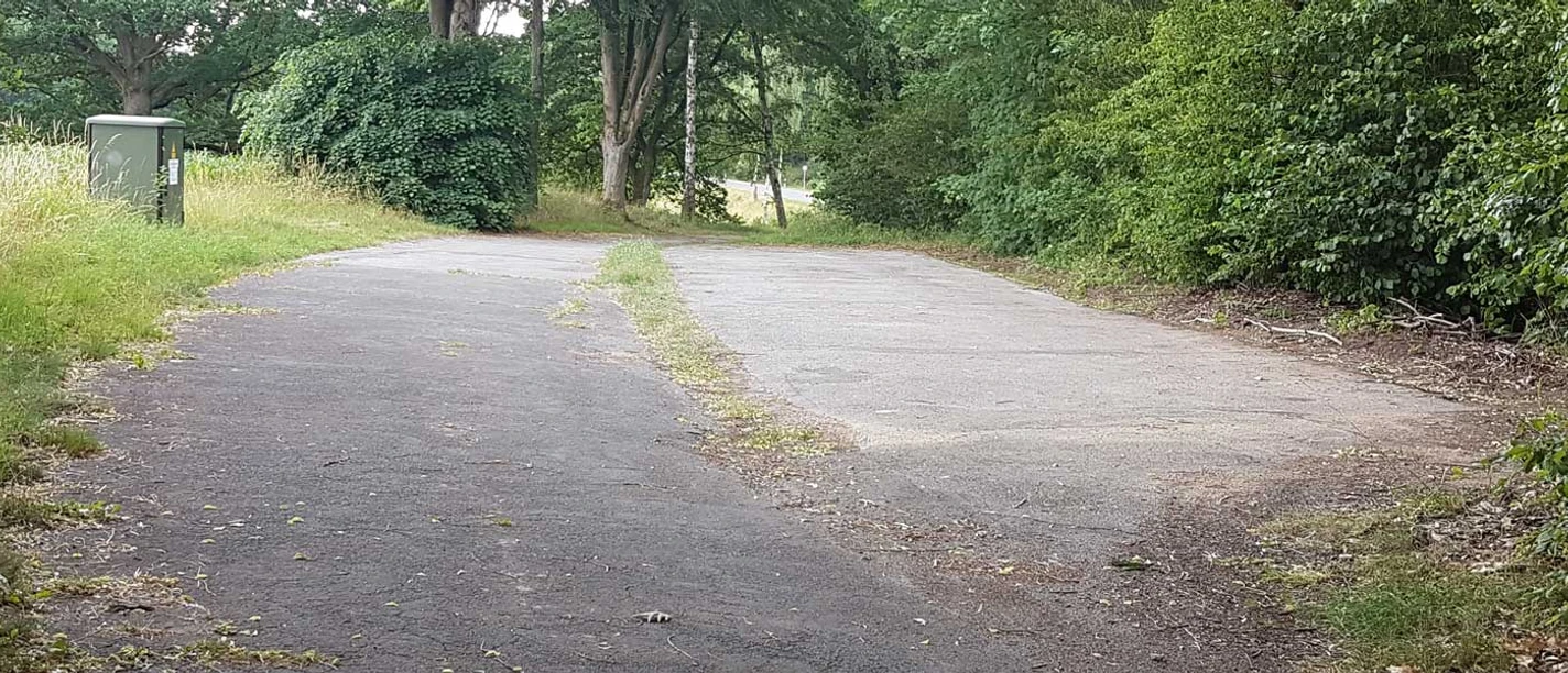 Parkplatz zwischen Salem und Dargow an der K48