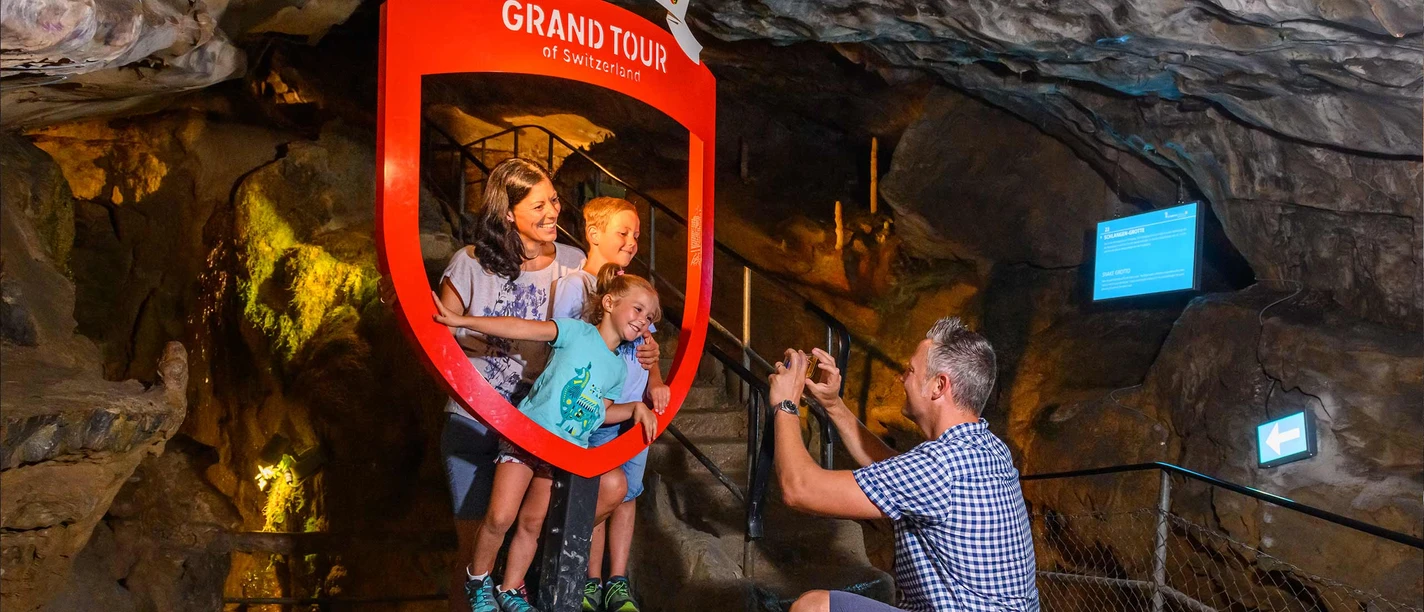 Grand Tour, spot photo des grottes de Saint-Béatus