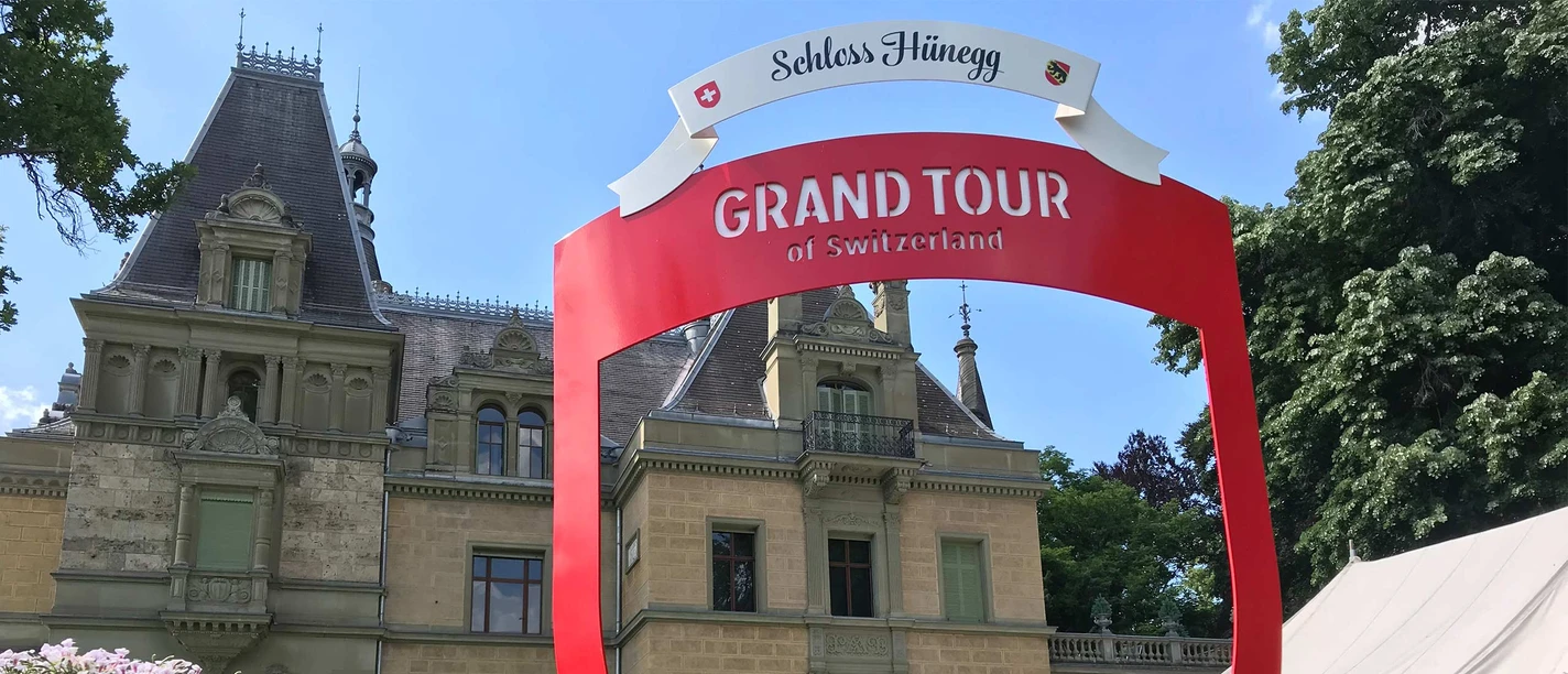 Grand Tour, Hünegg Castle photo spot