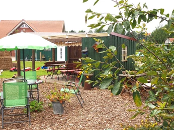 Plätze zum entspannten Sitzen Plätze zum entspannten SitzenPlaces to sit and relaxSteder at sidde og slappe afPlaatsen om te zitten en te ontspannen