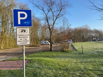 Wohnmobilstellplatz Hagen im Bremischen.jpg