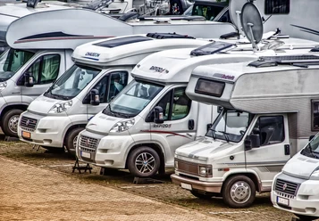 camper-g7e310c743_1920.jpg