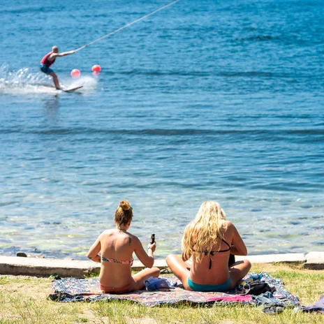 Badegäste am Kulkwitzer See