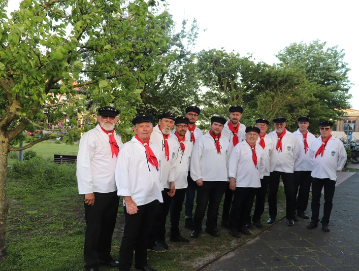 Shanty-Chor auf Juist.JPG Shanty-Chor auf Juist