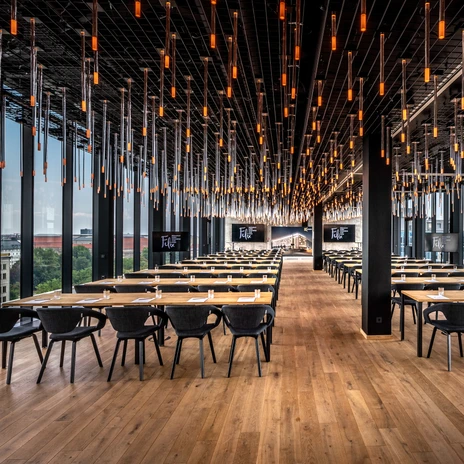 Tagungsraum Felix Club in parlamentarischer Bestuhlung im Tagungshotel Felix im Staycity Leipzig | Leipzig Convention Bureau