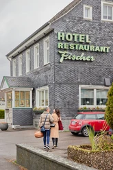 Blick auf die Fassade des Hotels