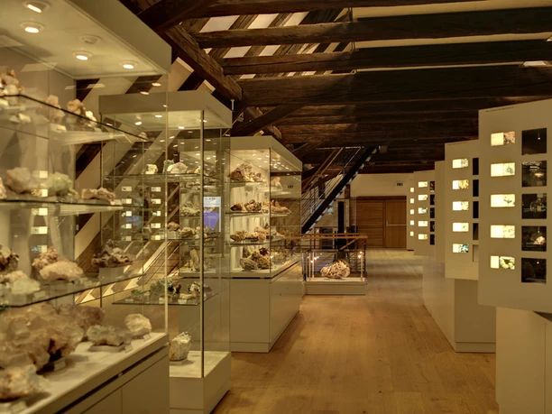 MiMa - Museum für Mineralien und Mathematik - Mineralienausstellung
