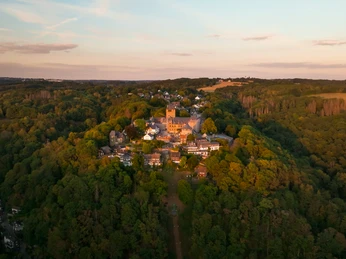 Schloss Burg an der Wupper Panorama Blick auf die Schloss Burg