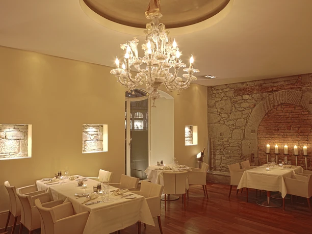 Des Balances Bar und Restaurant