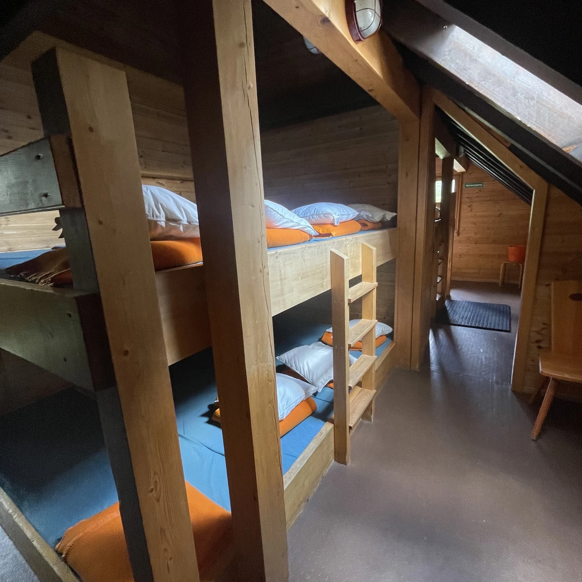 Schlafraum-Gruppenhaus-Riederfurka