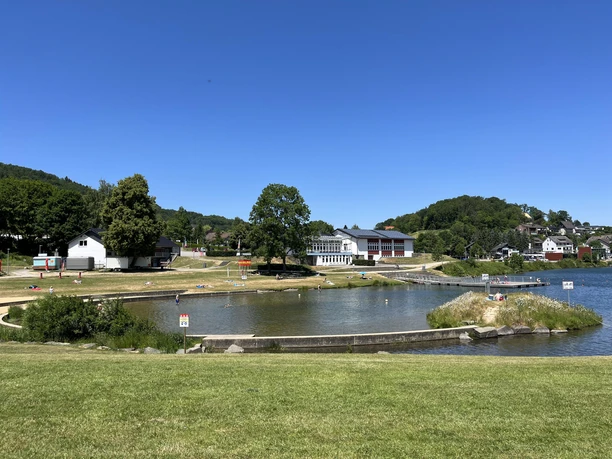 Liegewiese Naturfreibad