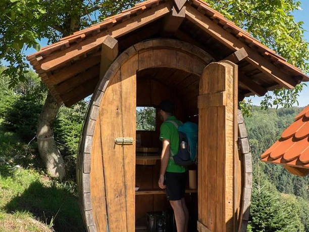 41703331_2212343742357714_2131669986438021120_n