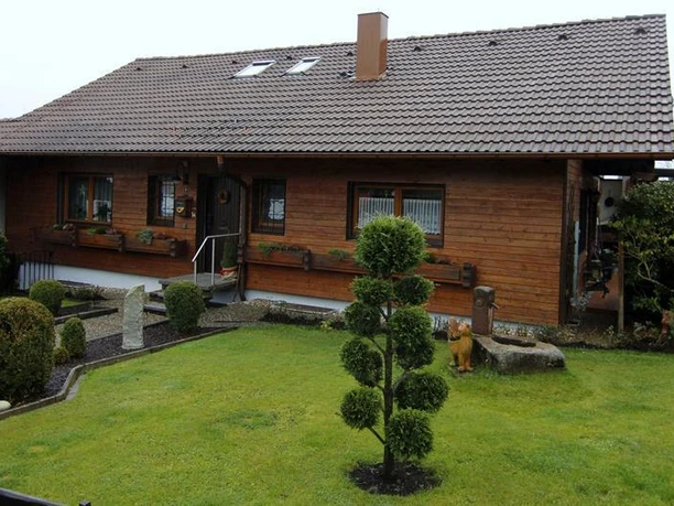Haus seitlich