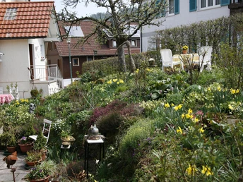 Sitzecke im Garten Ferienwohnung Waltraud Wurster