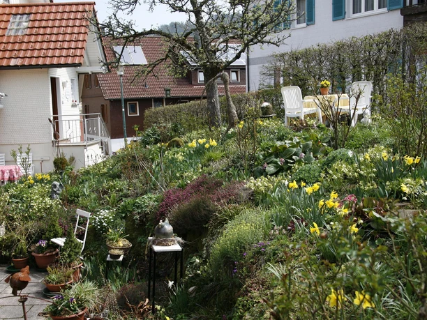 Sitzecke im Garten Ferienwohnung Waltraud Wurster