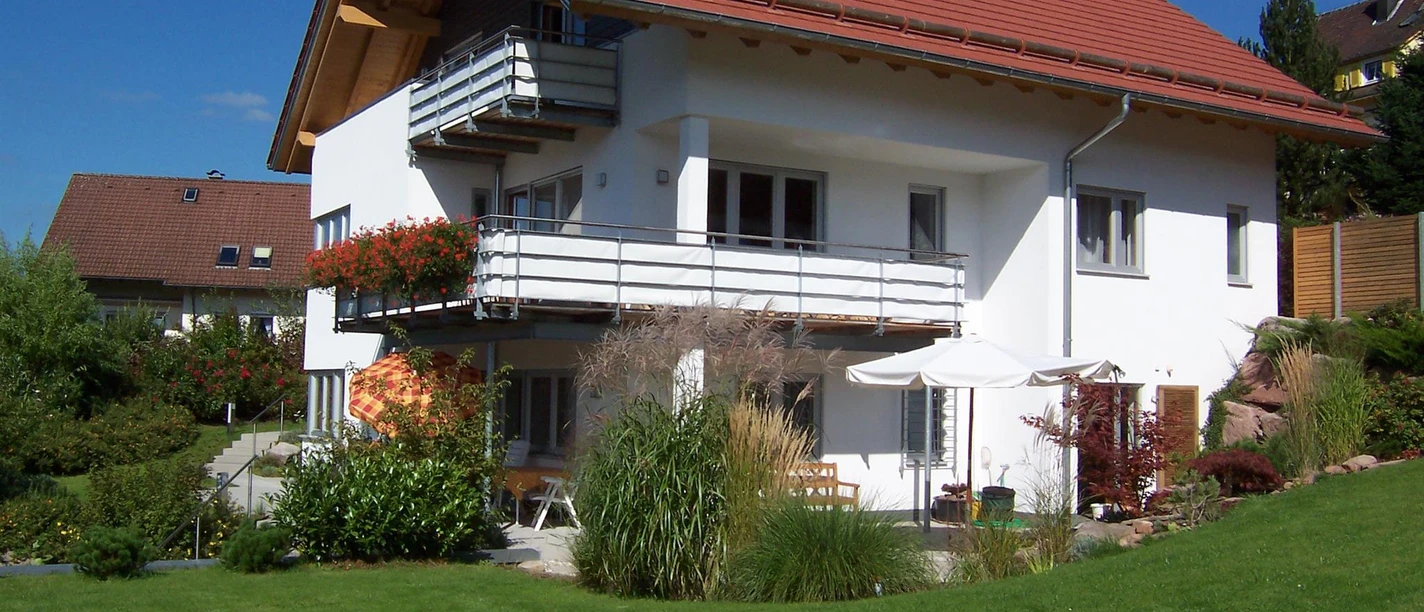 1 Hausansicht Fewo Salopiata