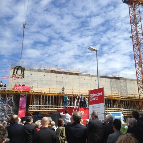 paläon Richtfest Forschungs- und Erlebniszentrum Schöninger Speere.jpg