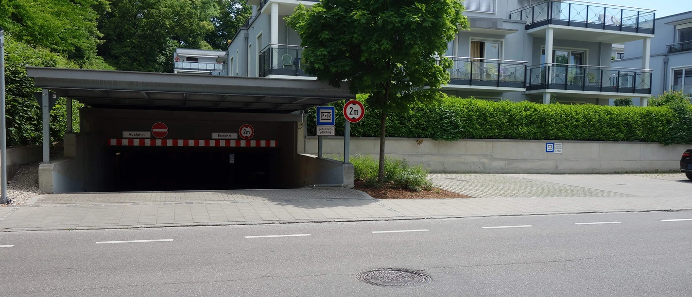 Parkplatz-P4A-P&R-Kurpark-Bad-Aibling.JPG