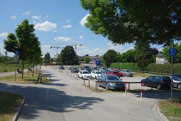 Parkplatz-P8-Bahnhof-Nord-Bad-Aibling.JPG