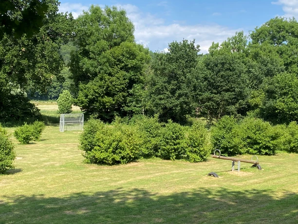Spielplatz Welderghoven am Siegtalradweg 3.jpg