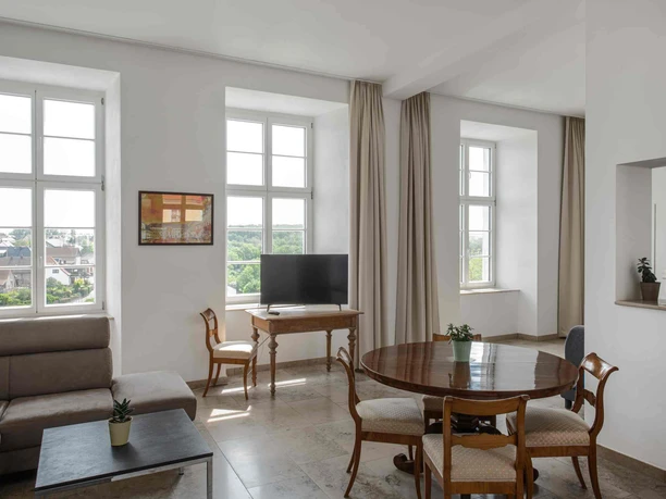 Sonnenschloss Walbeck - Ferienwohnung Adelheid - Wohnzimmer