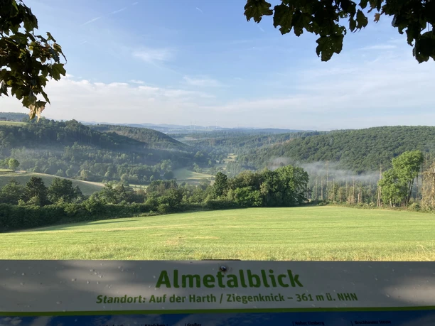 Aussichtspunkt Almetalblick | Büren Aussichtspunkt Almetalblick | Büren