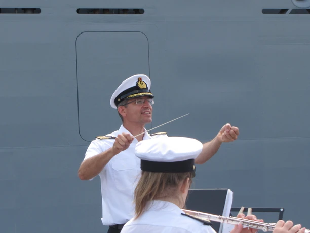 Matthias_Prock_2021_als_Leiter_des_Marinemusikkorps_Wilhelmshaven.jpg