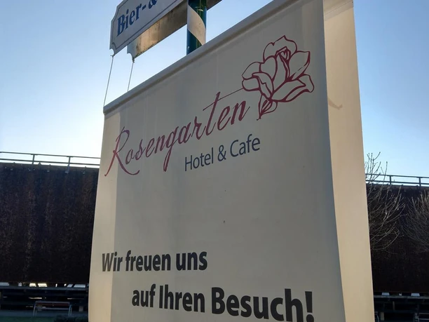 Café Rosengarten hoch
