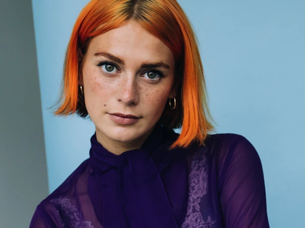 alli_neumann_c__stephie_braun.jpg