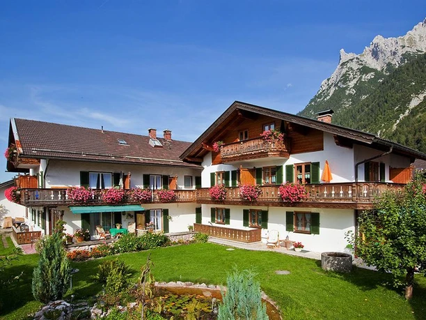 Haus Süd-Westansicht