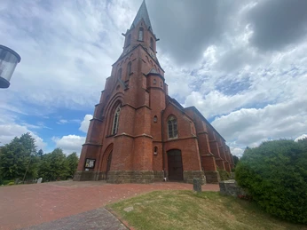 St.Petri Kirche Burhave.jpg