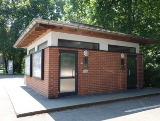 Öffentliches-WC-Parkplatz P4-Kurpark-Bad Aibling