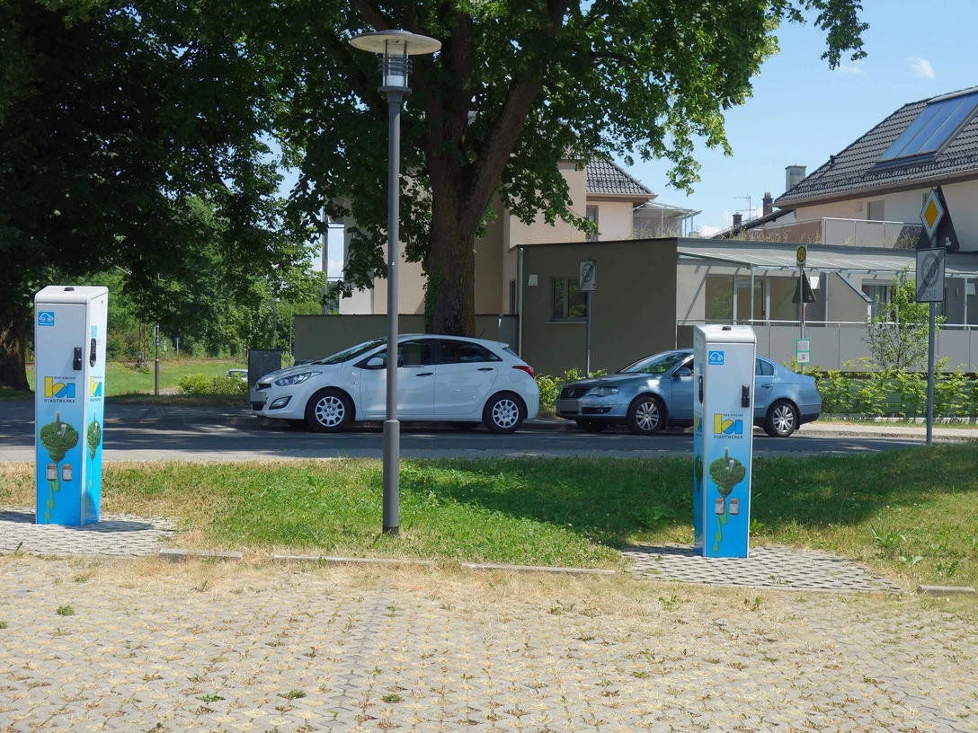 E-Ladestation-Bahnhof-Süd-Bad-Aibling.JPG