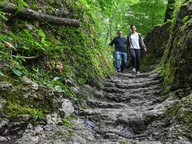 Themenweg Archäologie - Der alte Brünig Saumweg