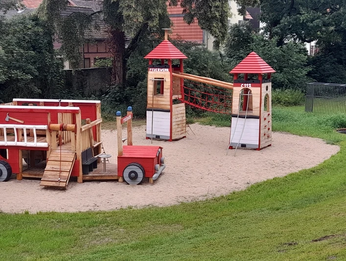 Krähengraben Themenspielplatz Feuerwehr