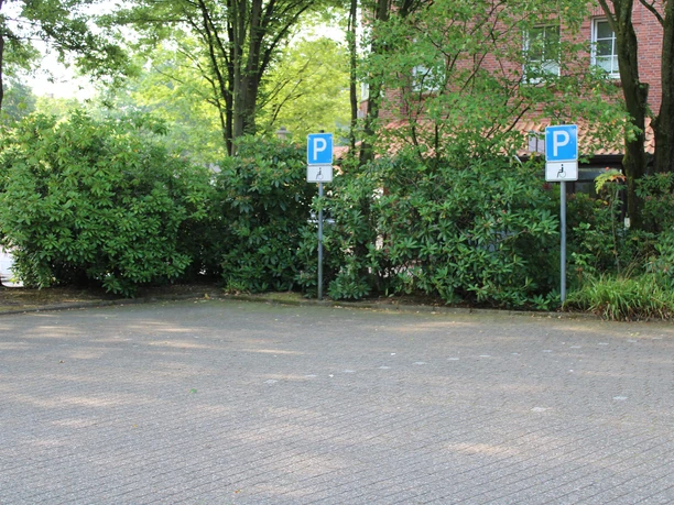 parkplatz-tourist-information2.jpg