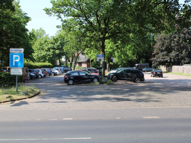 parkplatz-am-hohen-hagen1.jpg